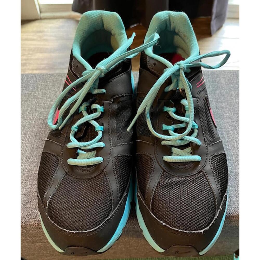 Nike Women's Sneakers Black with Light Blue and Pink Accents